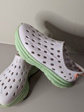Kane Recovery Shoes